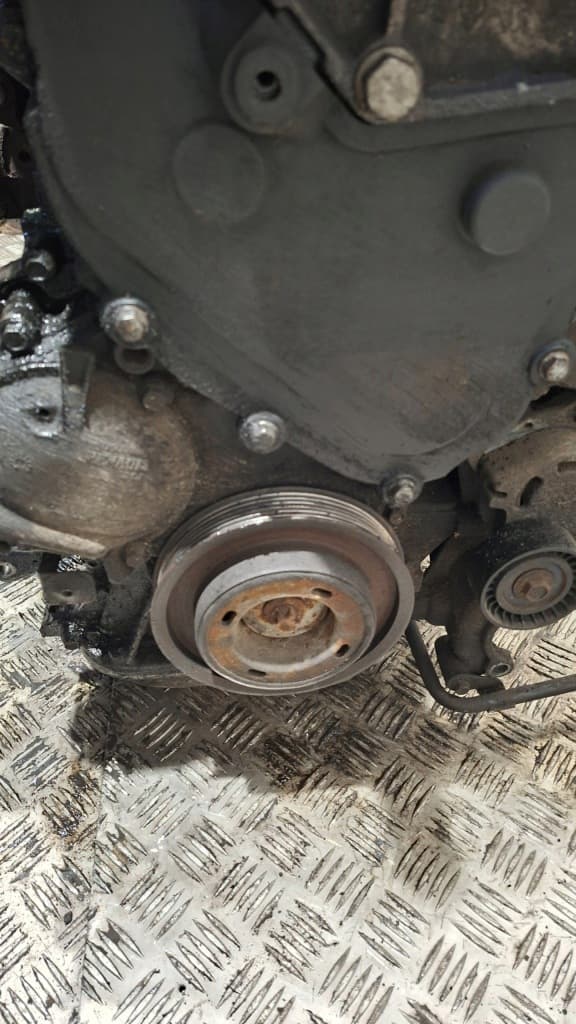 Moteur G9T 750 — vue 5