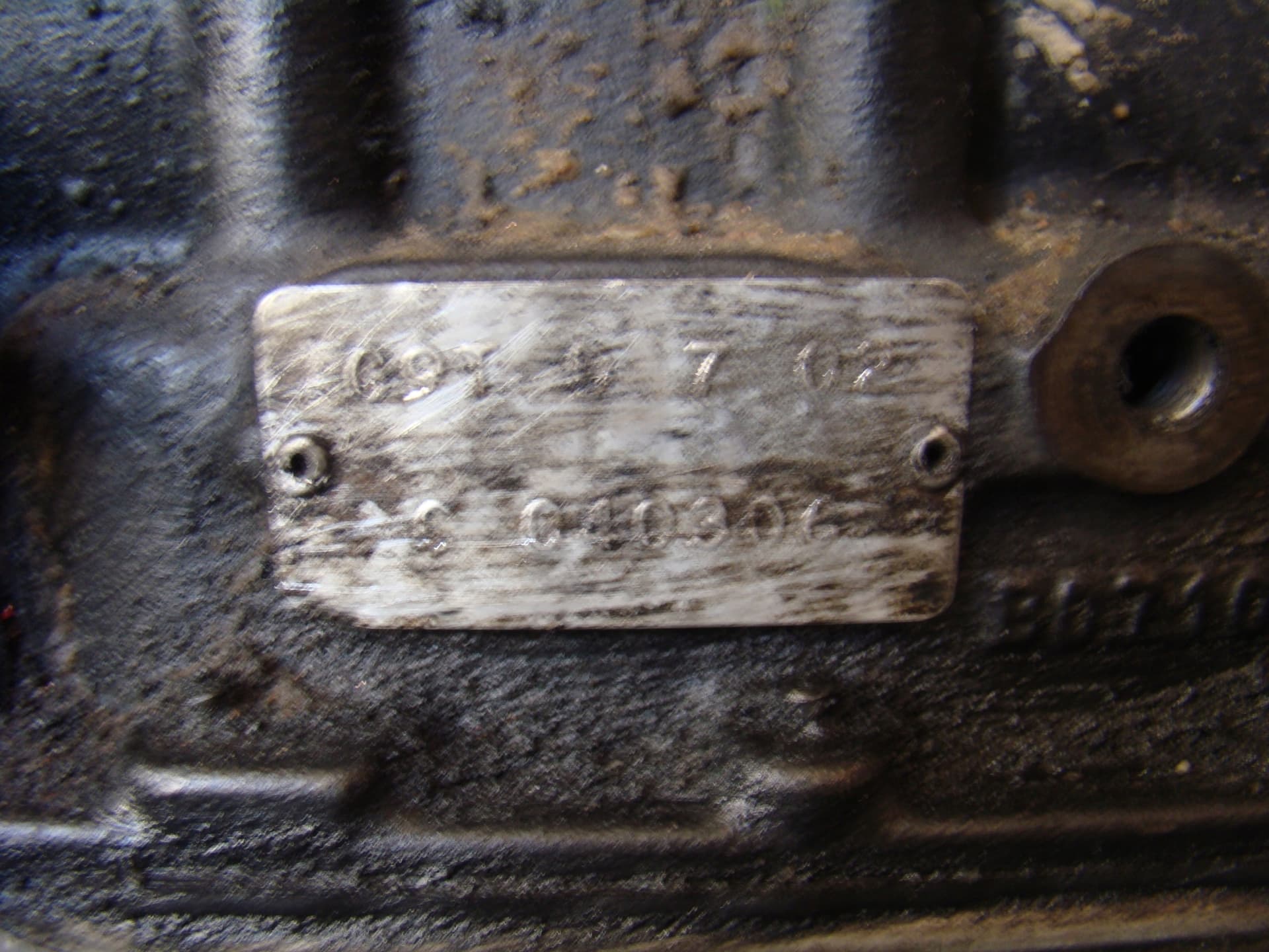 Moteur G9T 720 — vue 4