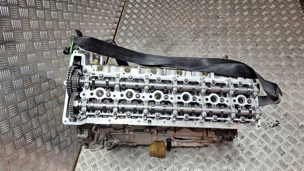 Moteur B57 D30 A — vue 3