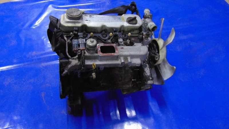 Moteur TD27 pour Nissan Navara 2.7 Diesel