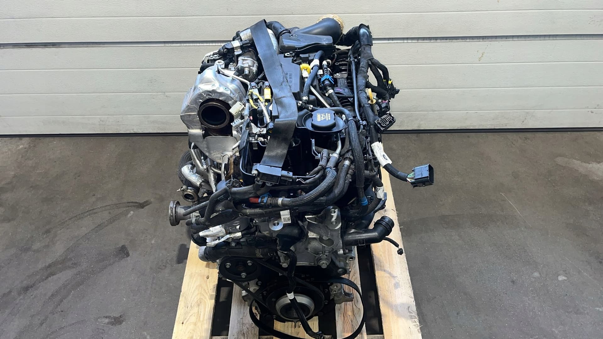 Moteur 204DTY(AJ21D4) — vue 3
