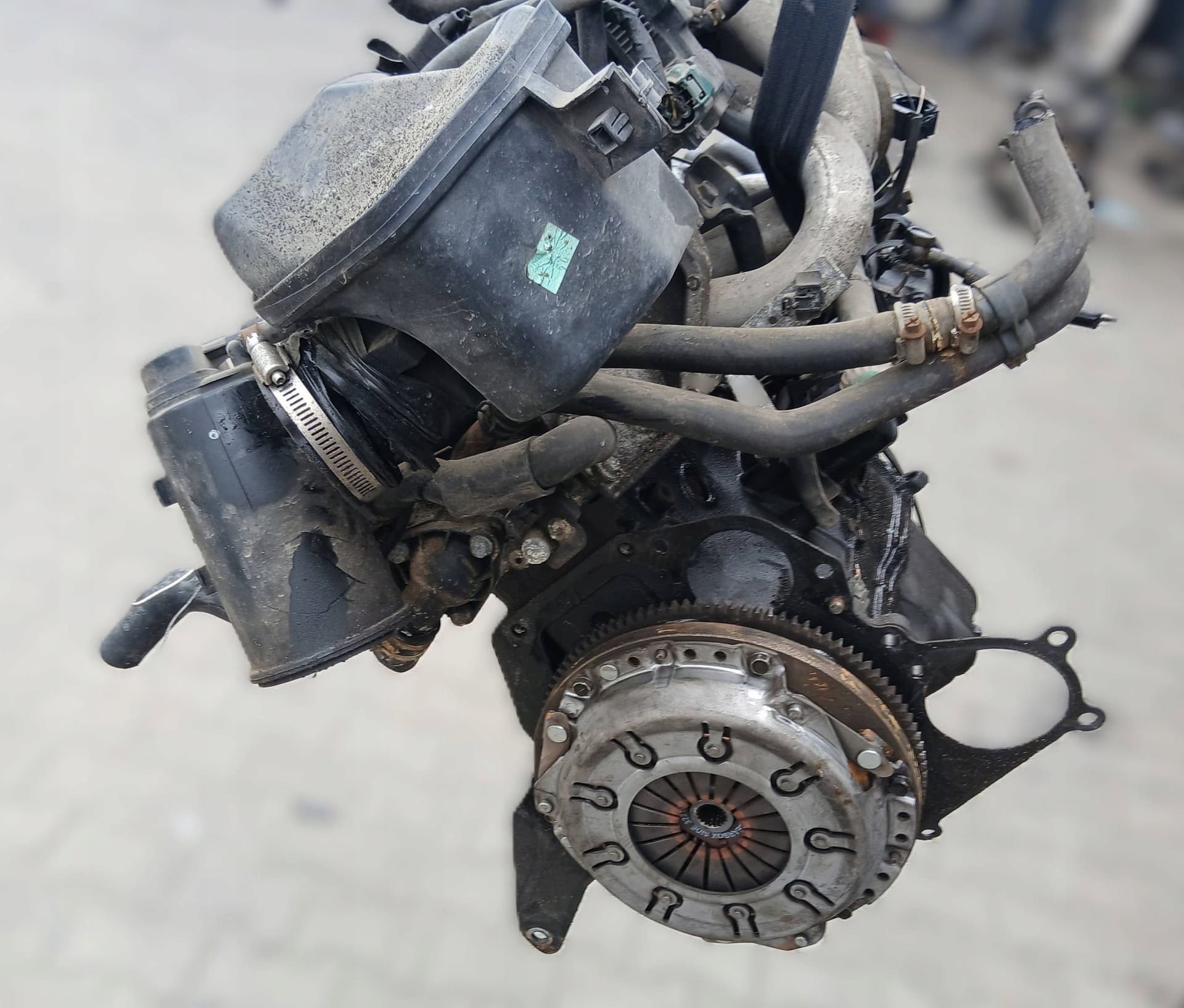Moteur QG18DE — vue 4