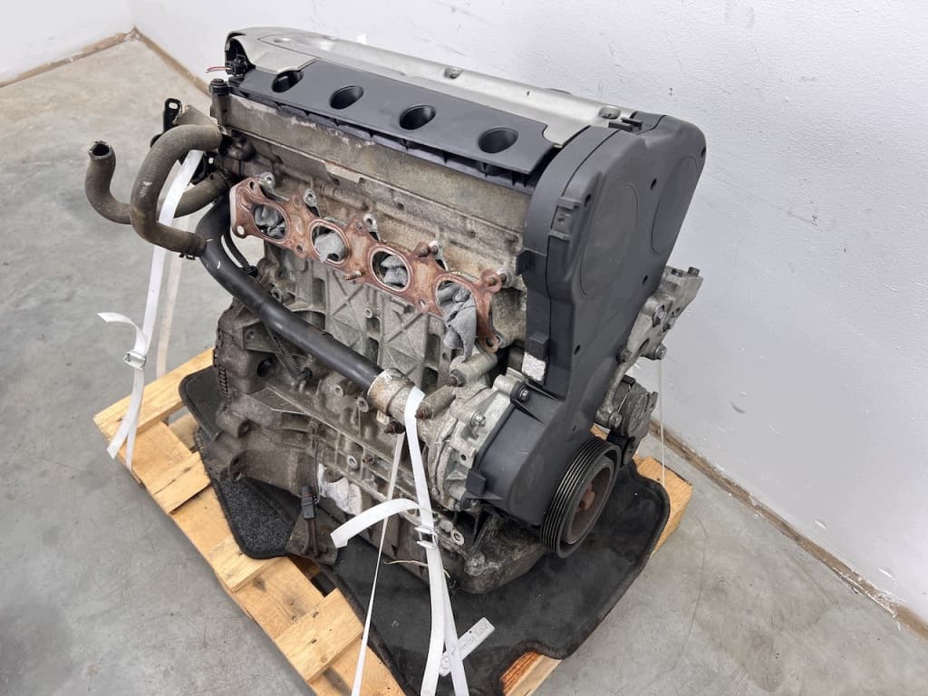 Moteur RLZ (EW10D) — vue 2