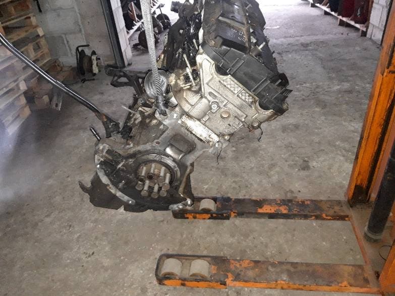 Moteur M52 B28 (286S2) — vue 4