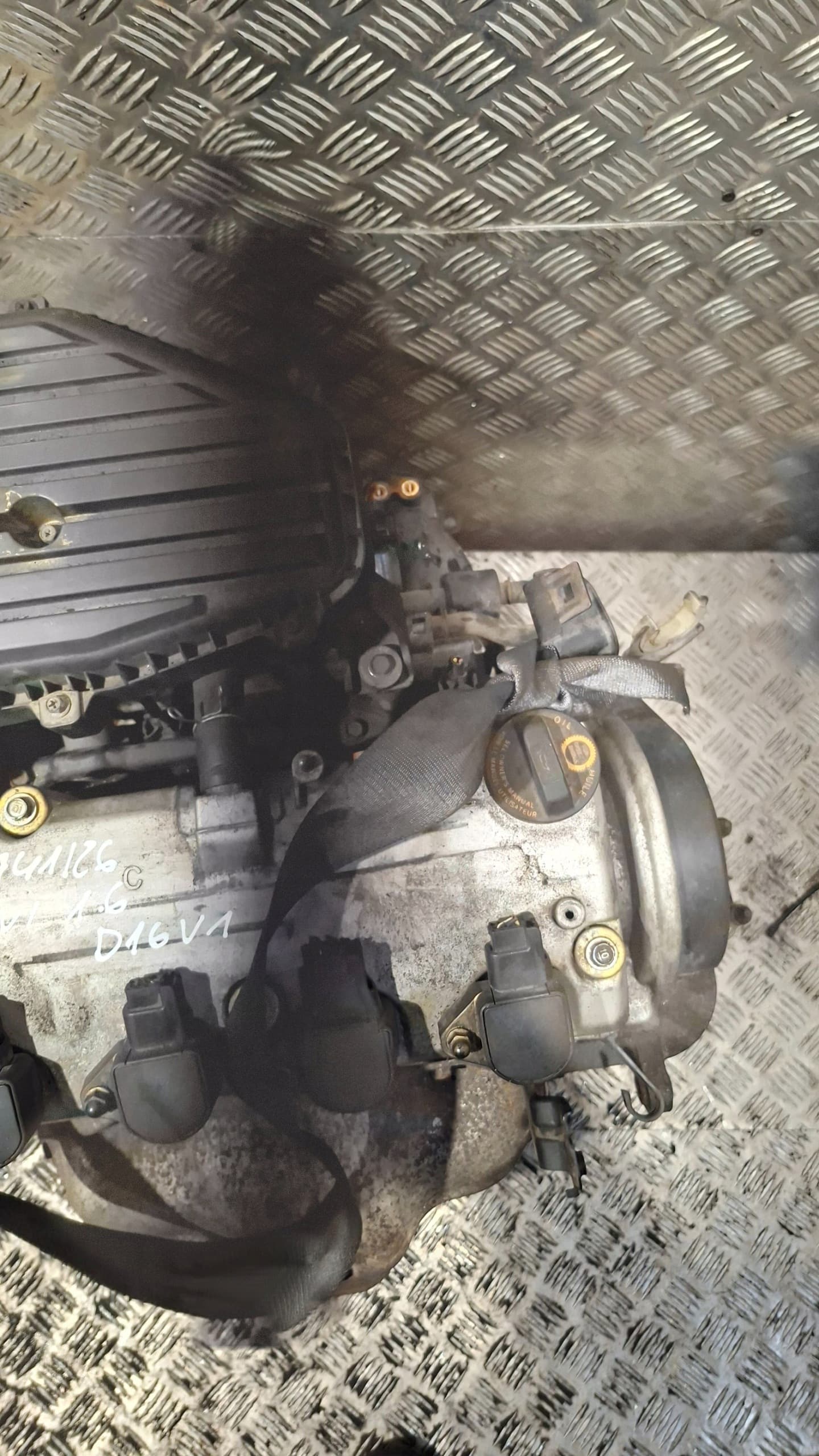 Moteur D16V1 — vue 4