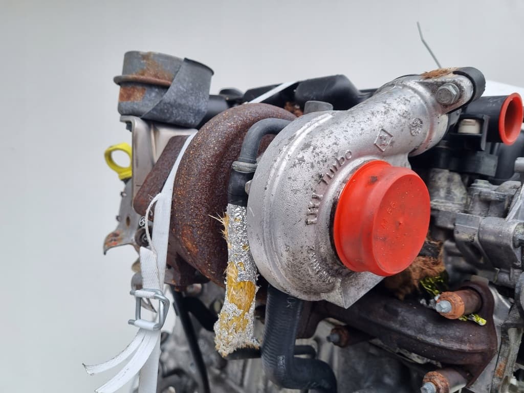 Moteur 8HY (DV4TED4) — vue 5