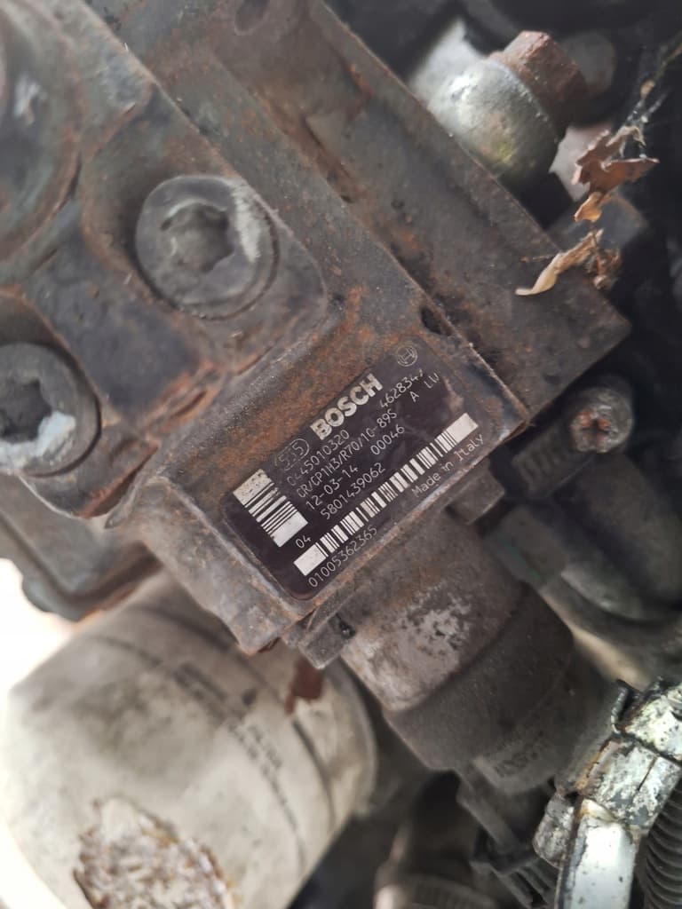 Moteur F1AE3481A — vue 4