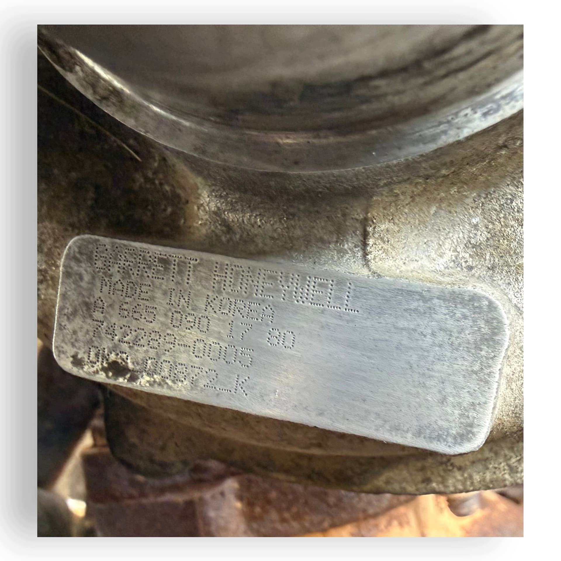 Moteur D27DT — vue 13