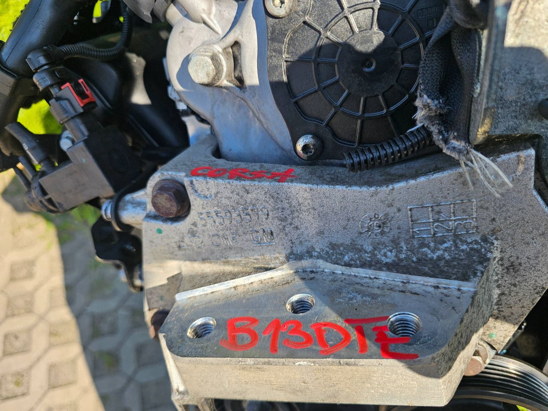 Moteur B 13 DTE — vue 5