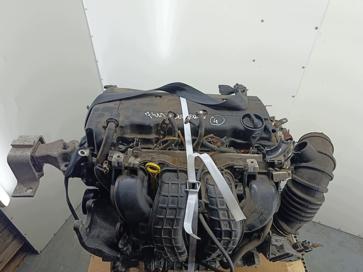 Moteur 4B10 — vue 5