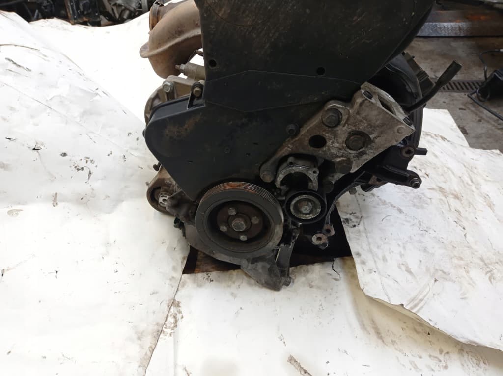 Moteur RLZ (EW10D) — vue 3