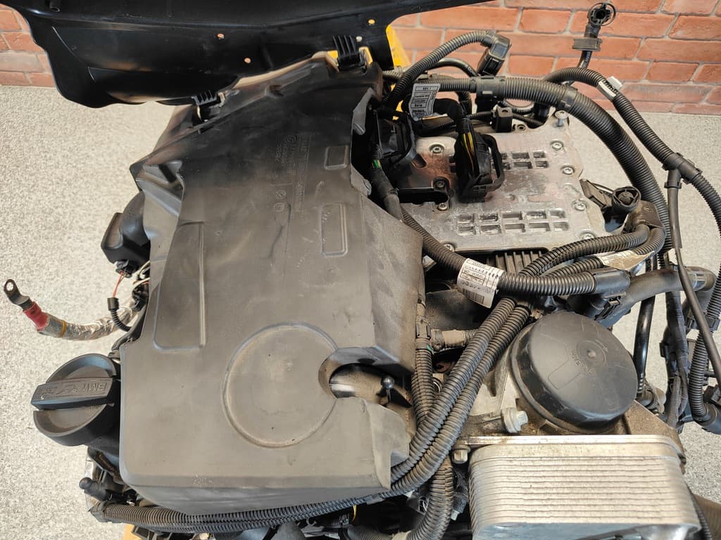 Moteur N20 B20 A — vue 2