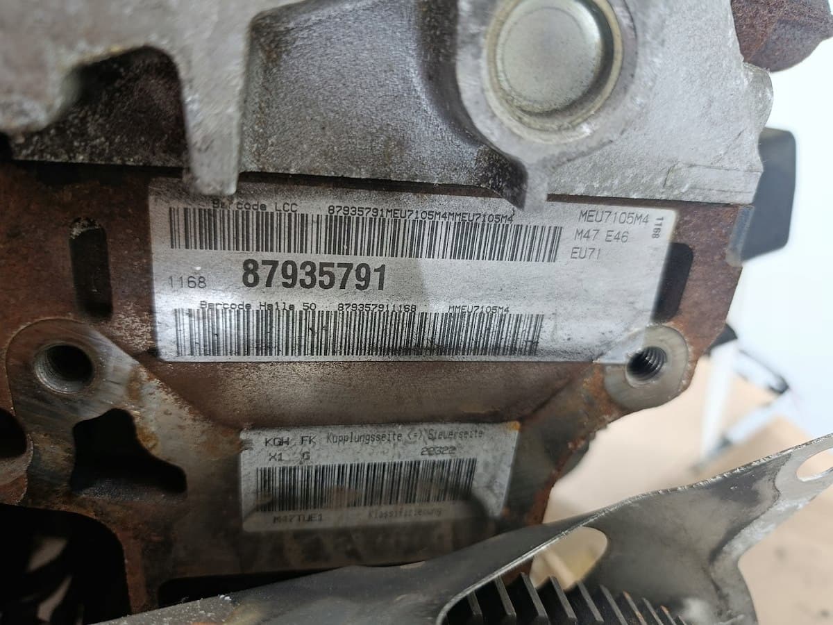 Moteur M47 D20 (204D1) — vue 5