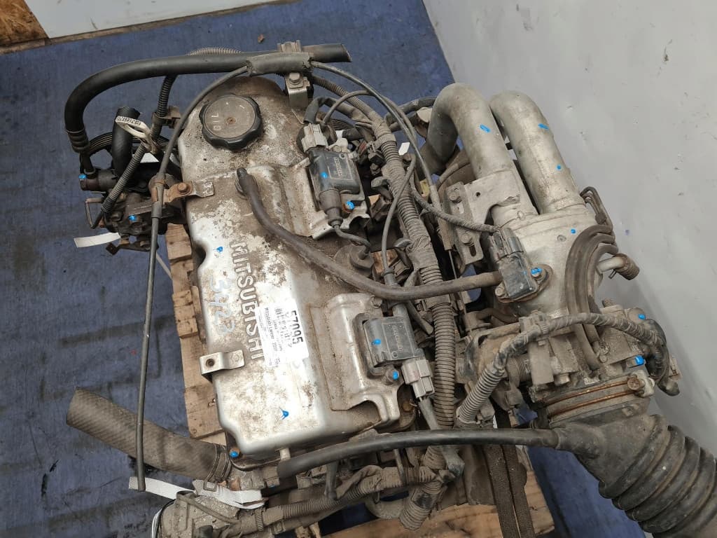 Moteur 4G18 — vue 4