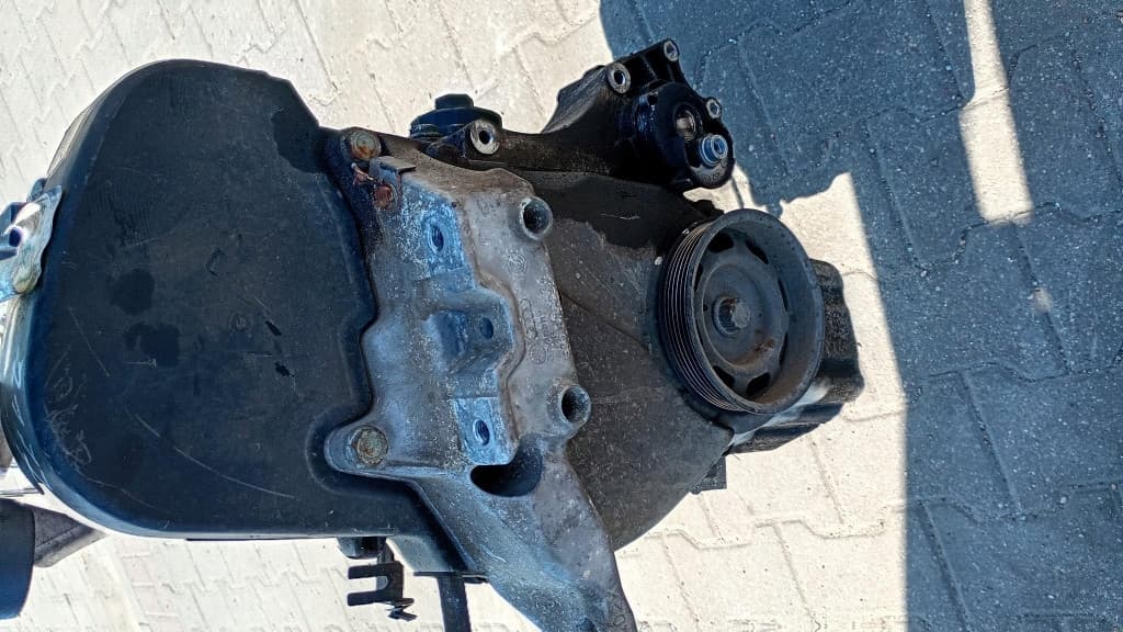 Moteur AKQ — vue 4