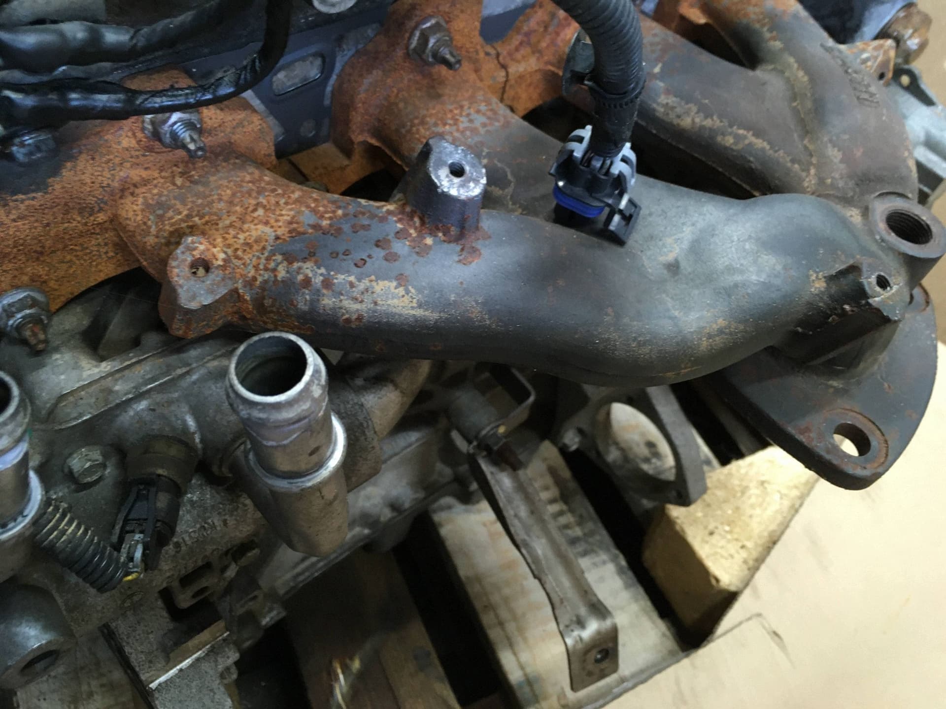 Moteur A 24 XE — vue 8