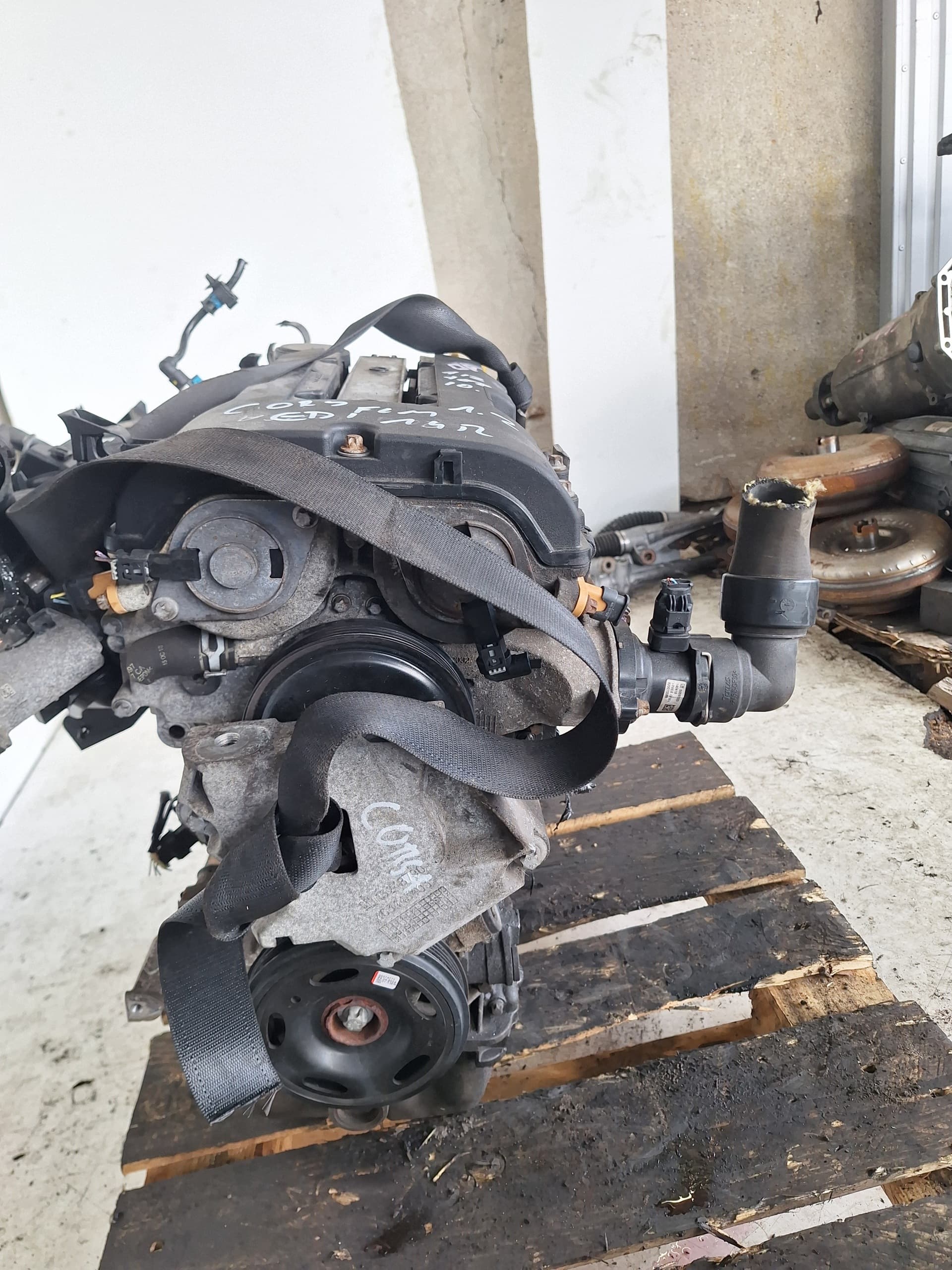 Moteur A 12 XER — vue 8