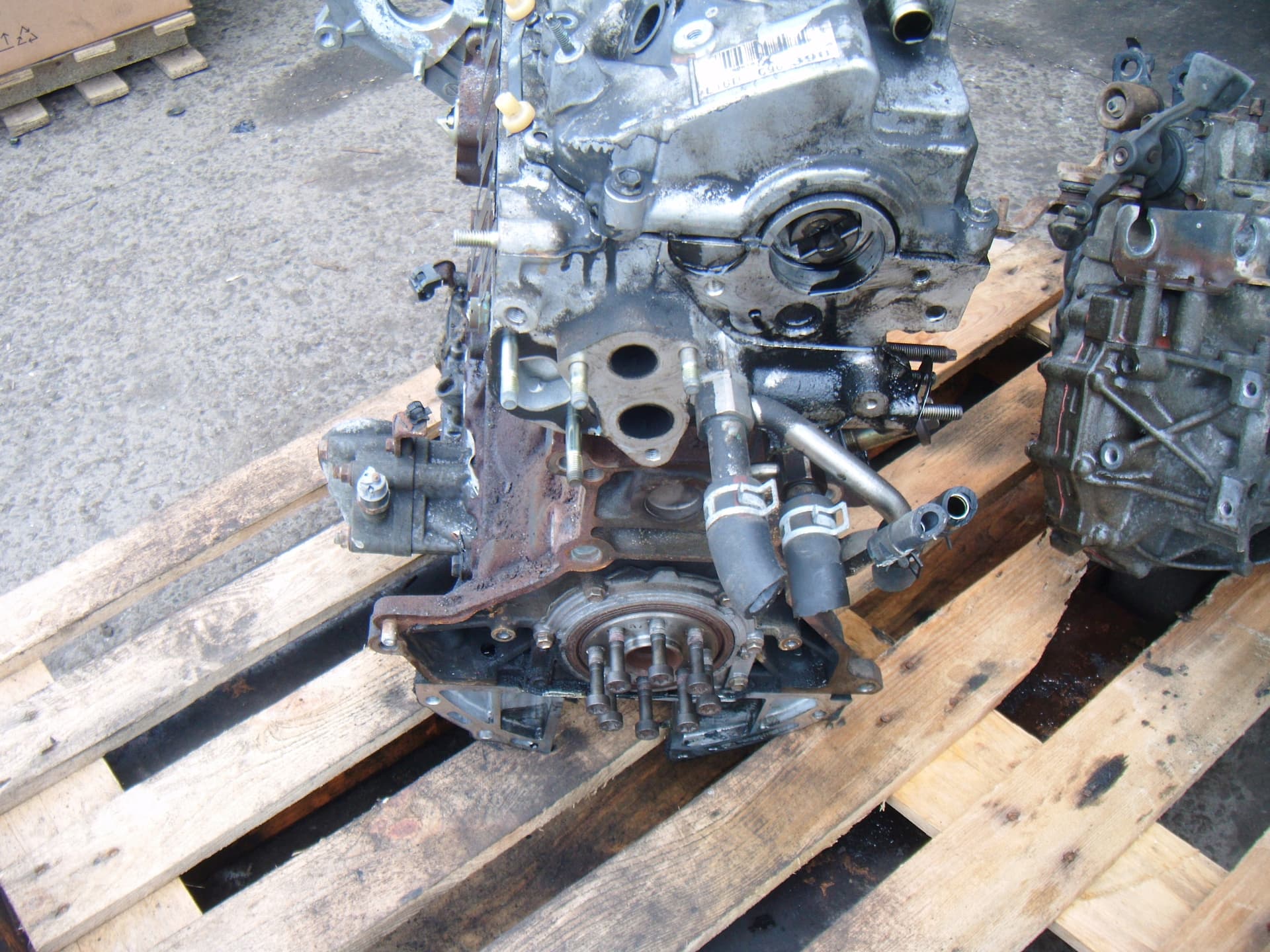 Moteur 1CD-FTV — vue 3