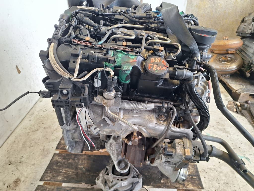 Moteur B37 D15 A — vue 4