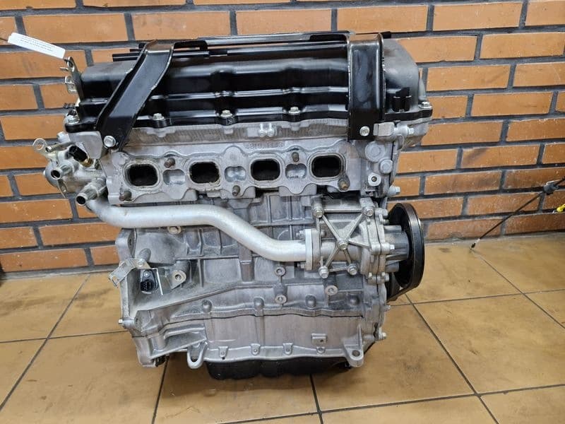 Moteur 4B12 — vue 5