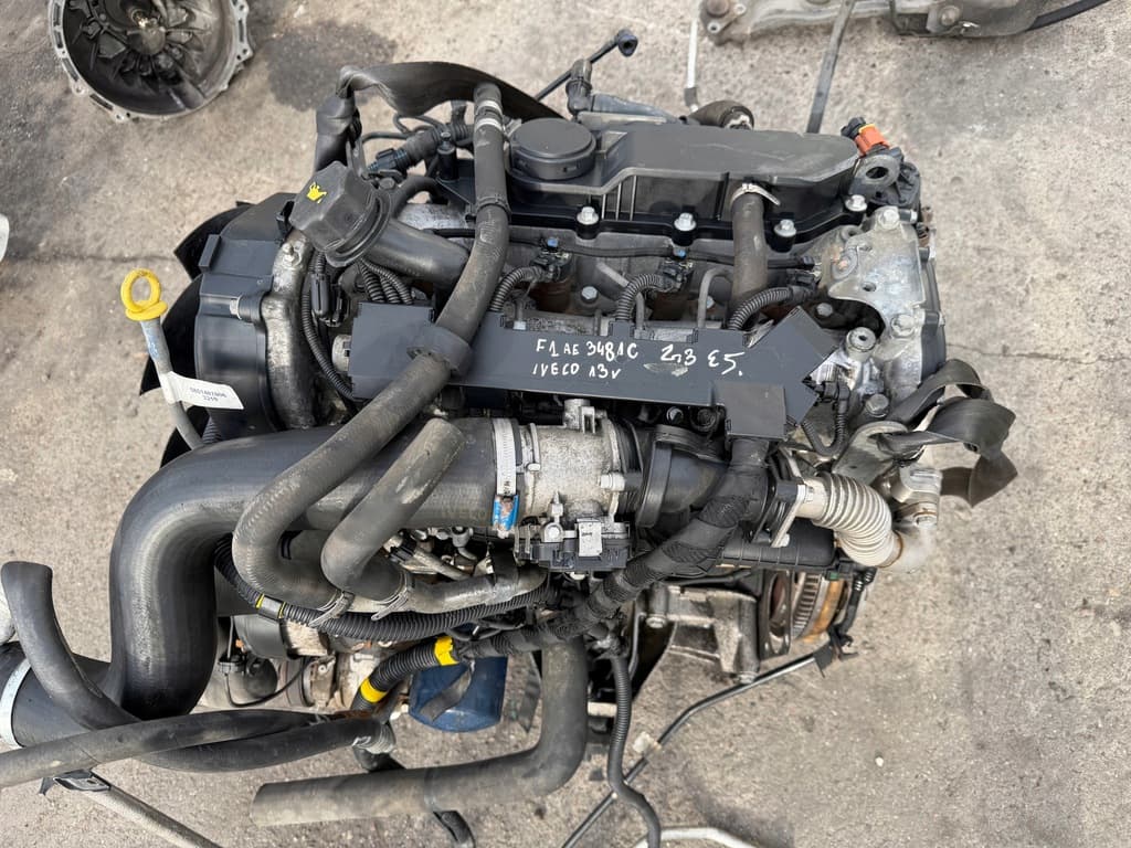 Moteur F1AE3481C — vue 7