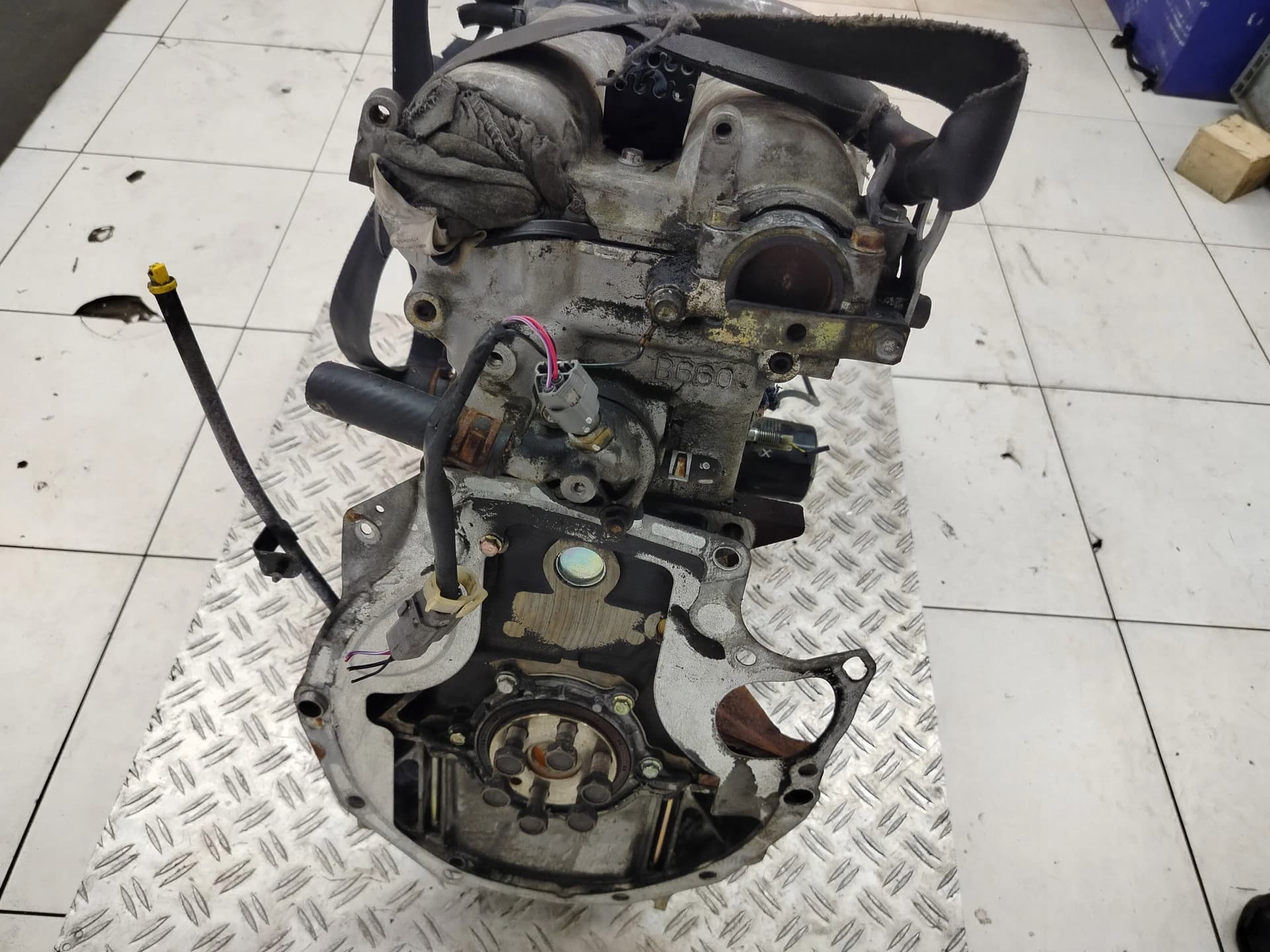 Moteur B6ZE — vue 5