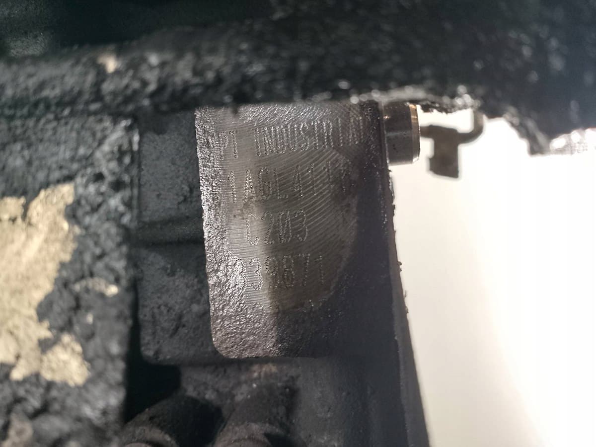 Moteur F1AGL411B — vue 7