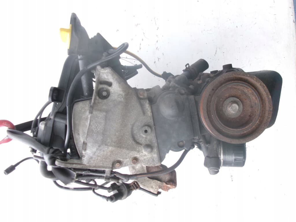 Moteur D4F 702 — vue 5