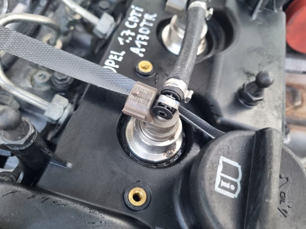 Moteur A 17 DTR — vue 4