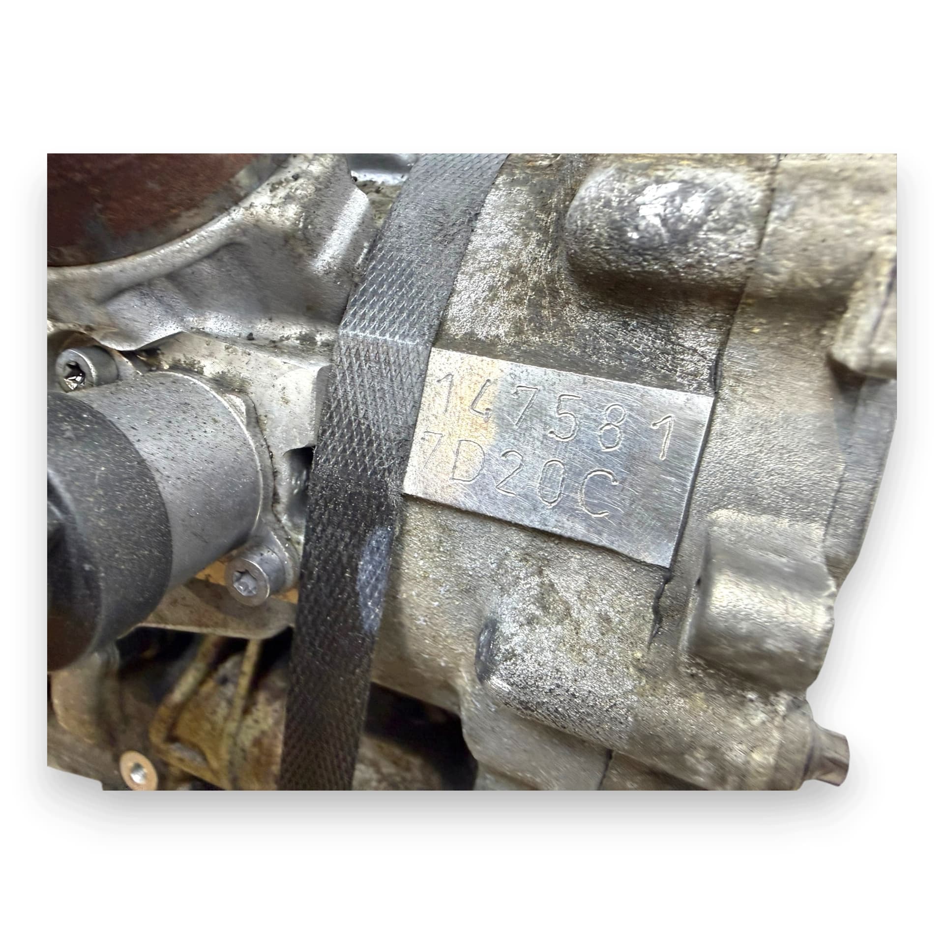Moteur N47 D20 C — vue 2