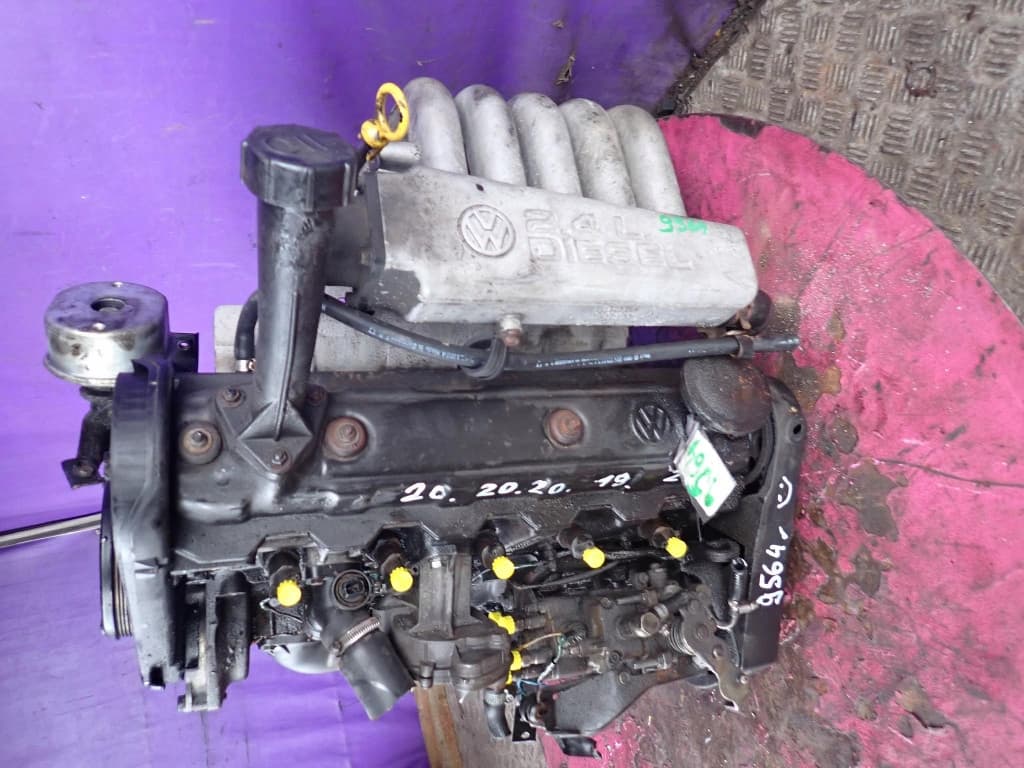 Moteur AAB pour Volkswagen Transporter 2.4 Diesel