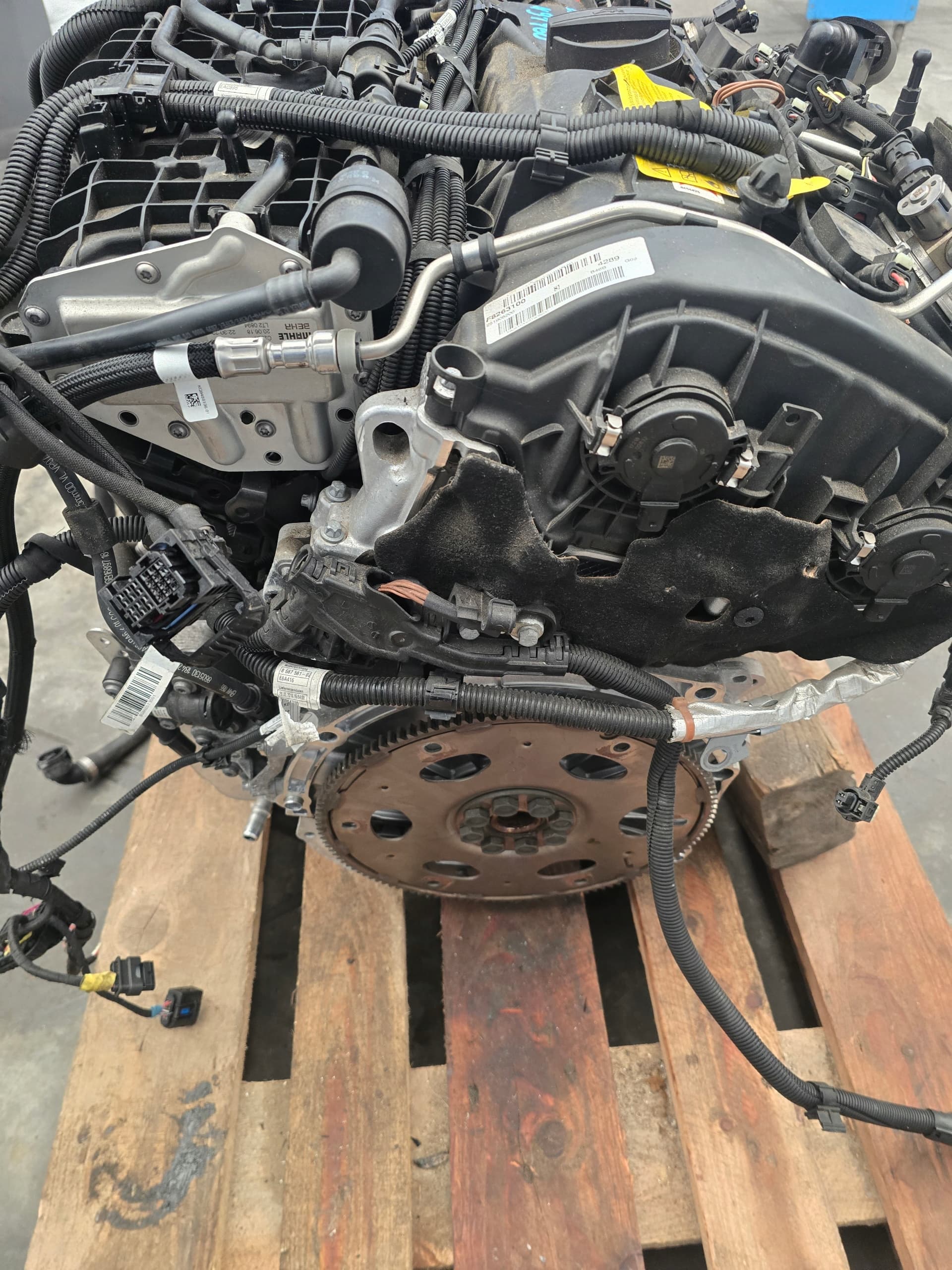 Moteur B46 B20 B — vue 4