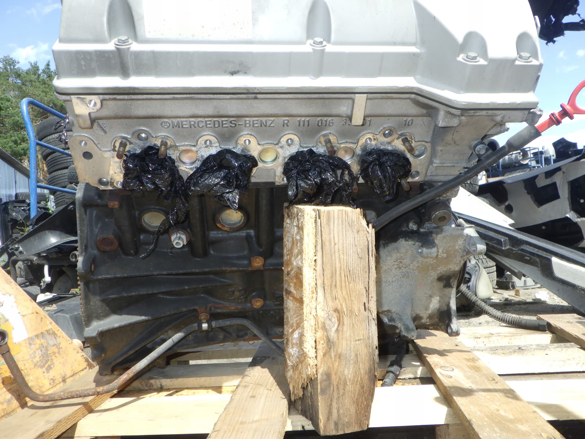 Moteur M 111.945 — vue 2