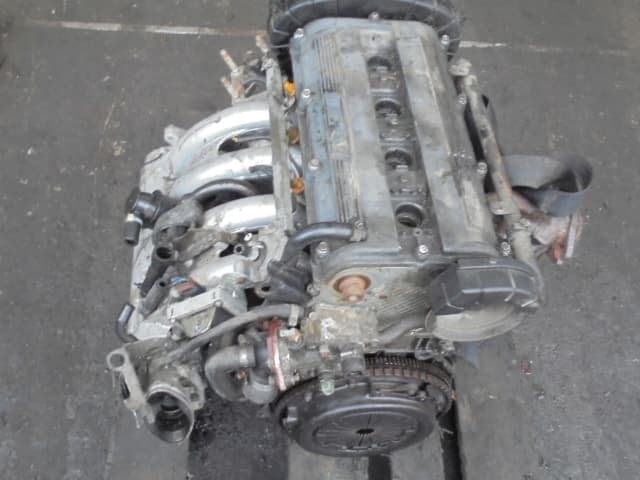 Moteur D6C (XU9J4) — vue 5