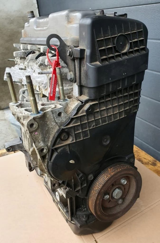 Moteur KFW (TU3A) — vue 2