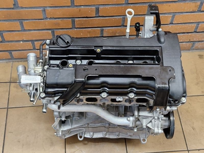 Moteur 4B12 — vue 7