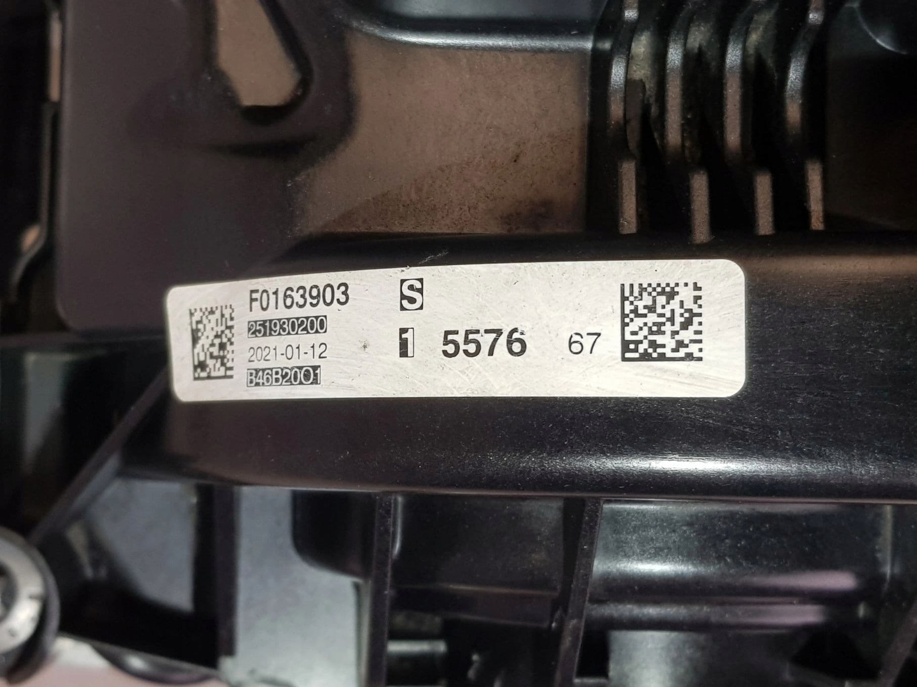Moteur B46 B20 B — vue 2