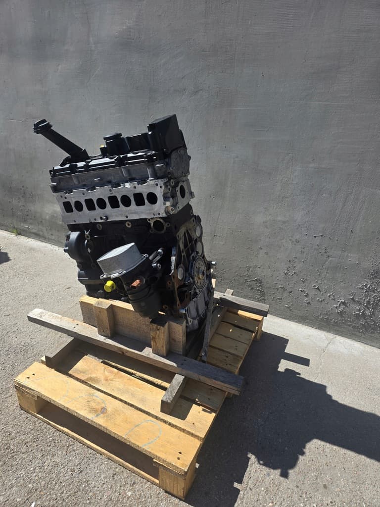 Moteur CXEB — vue 2