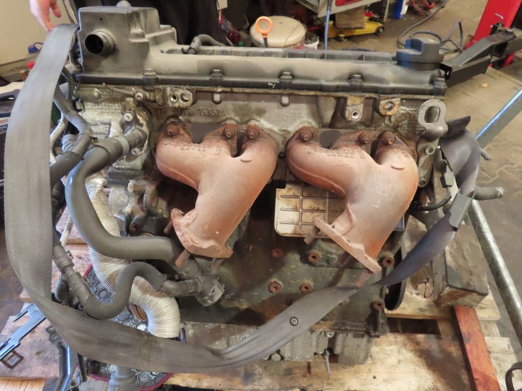Moteur AXZ pour Volkswagen Passat 3.2 Petrol