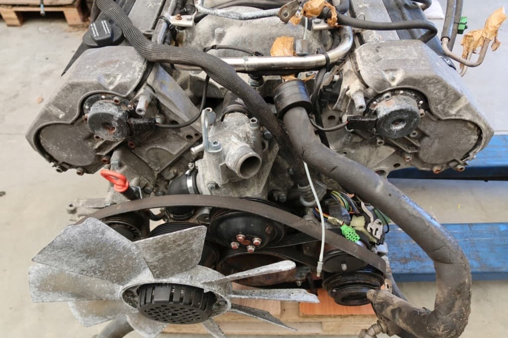 Moteur M 119.982 — vue 6