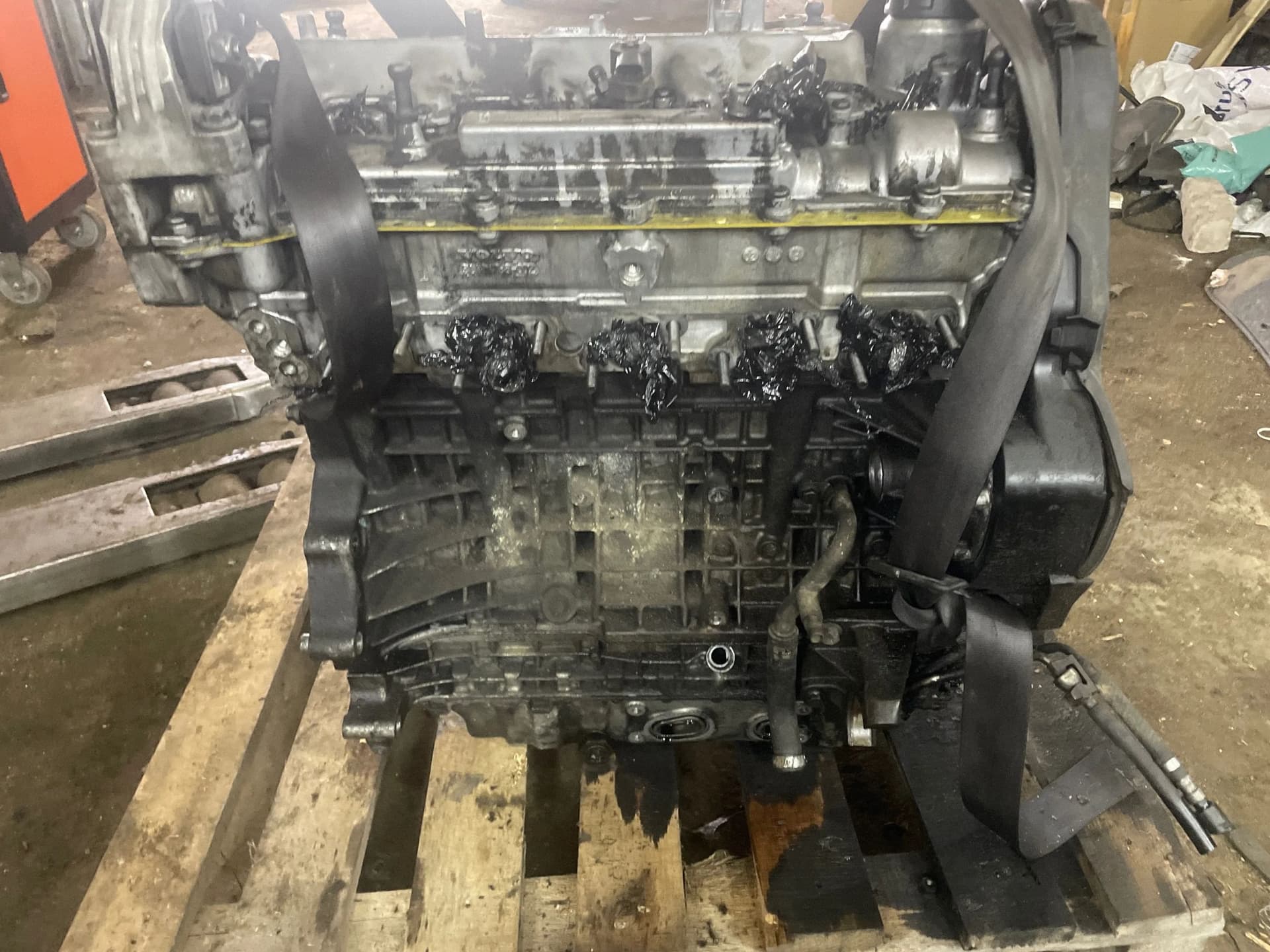 Moteur B 5244 SG — vue 4