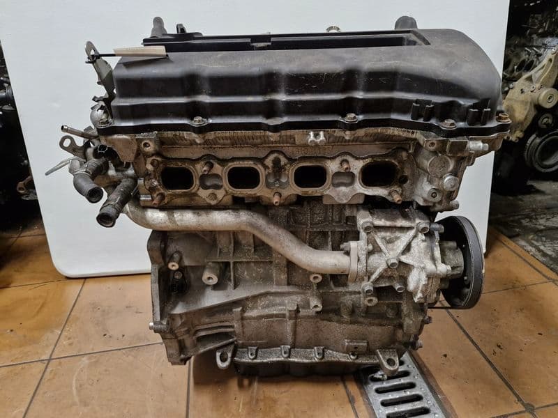 Moteur 4B11 — vue 4