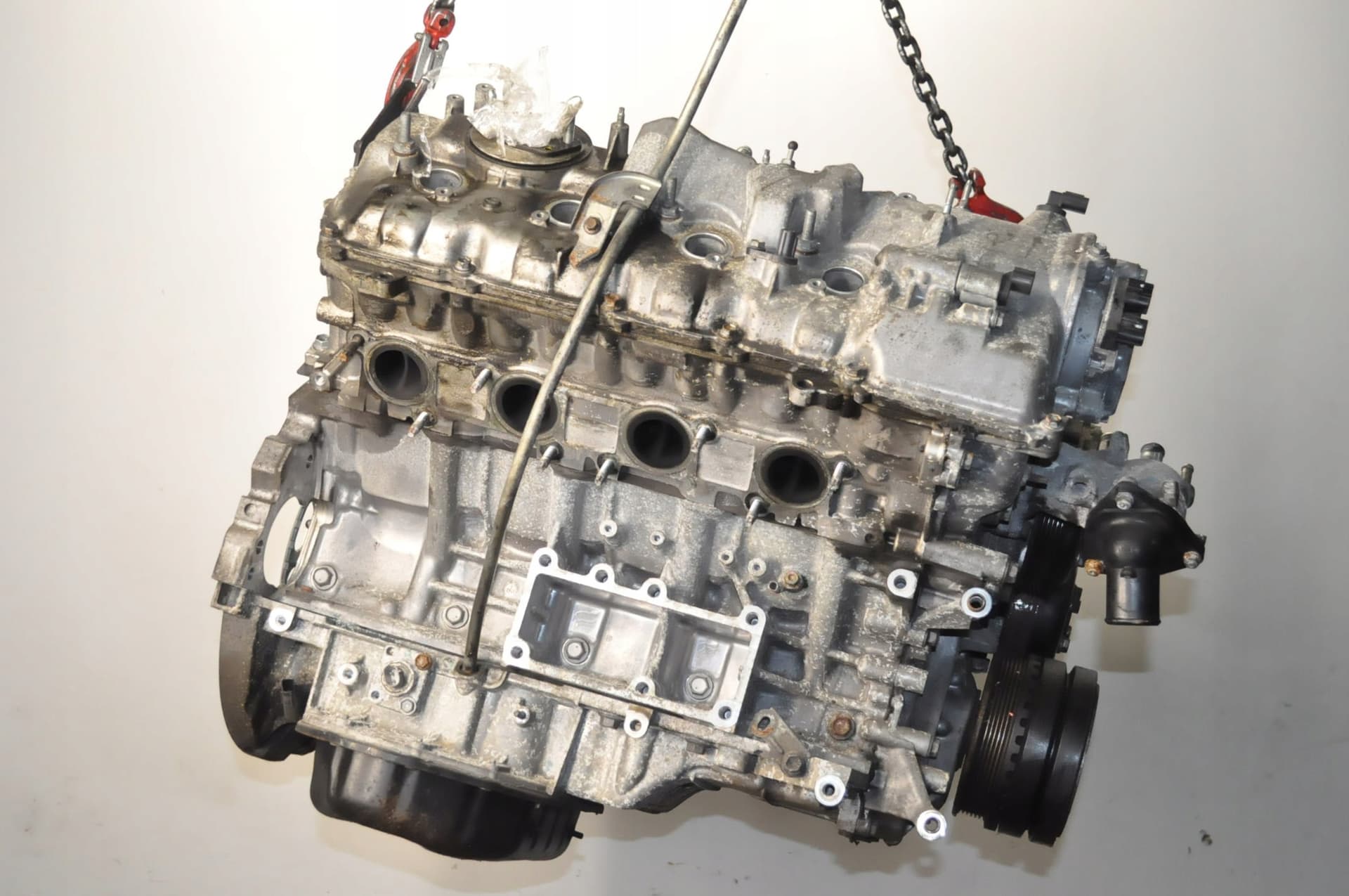 Moteur 2UR-GSE — vue 6