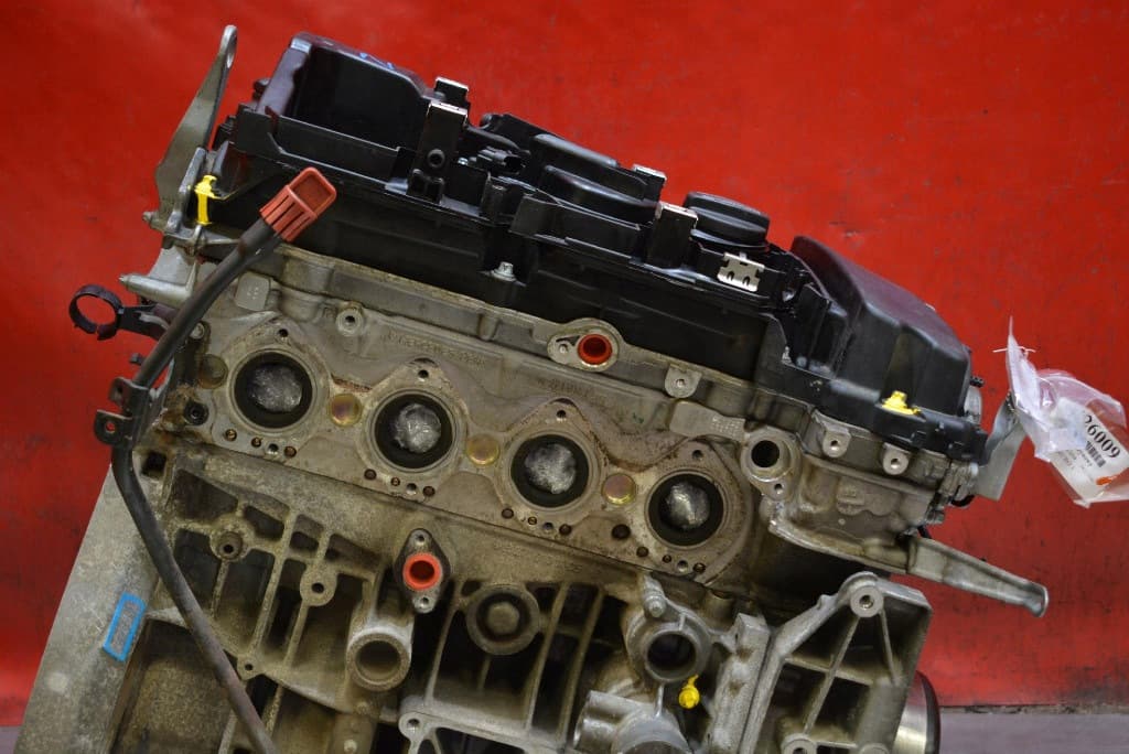 Moteur M 112.913 — vue 10