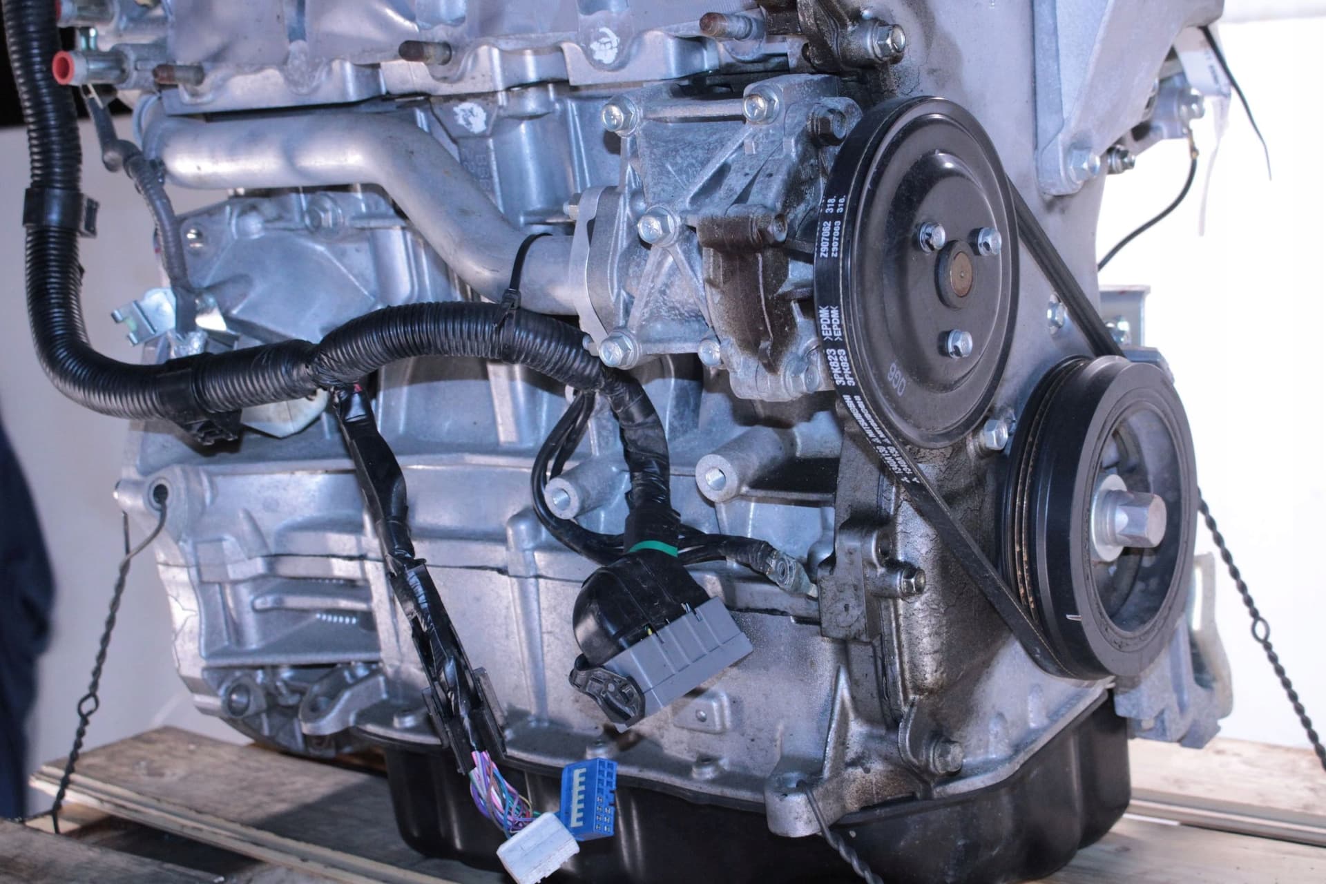 Moteur 4B12 — vue 6