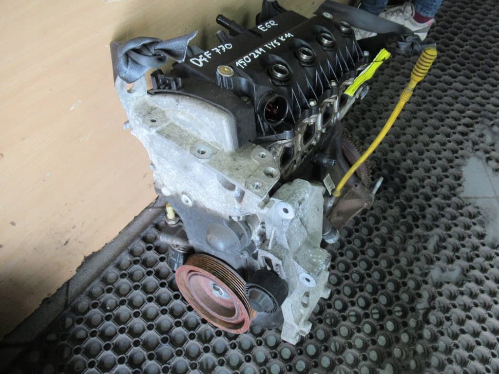 Moteur D4F 770 — vue 4