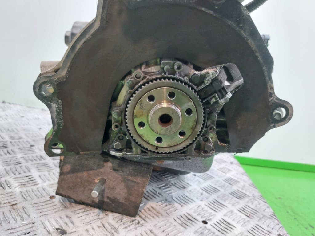 Moteur BXW — vue 5