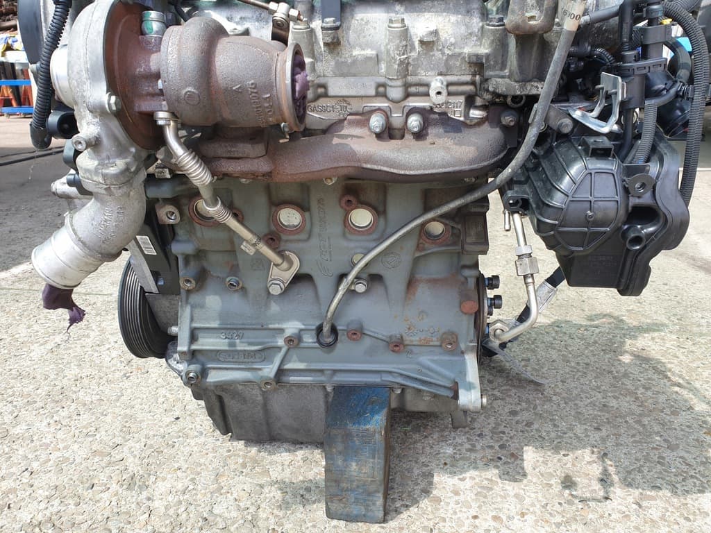 Moteur D20AA — vue 6