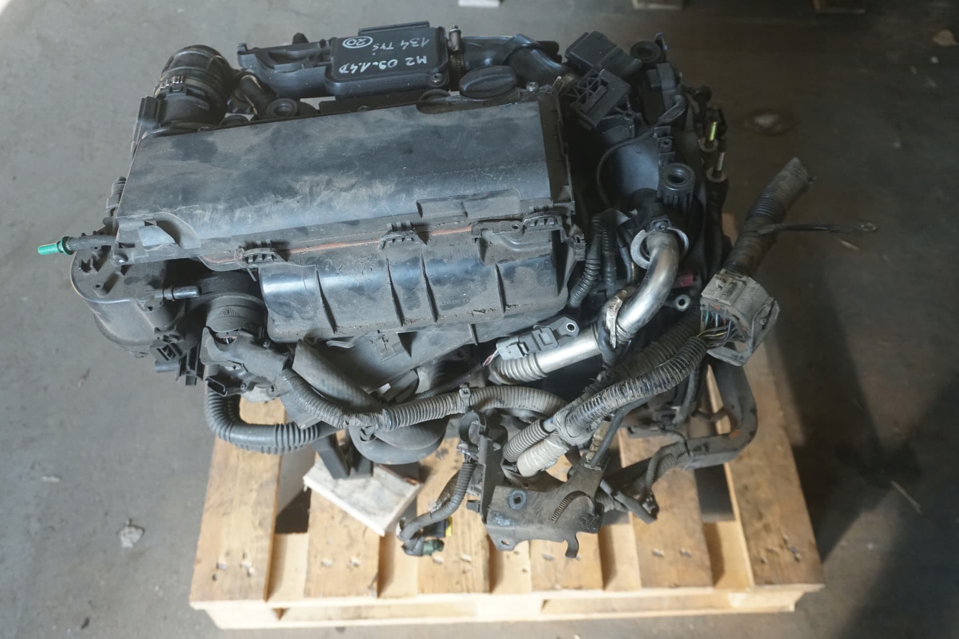 Moteur Y406 — vue 4