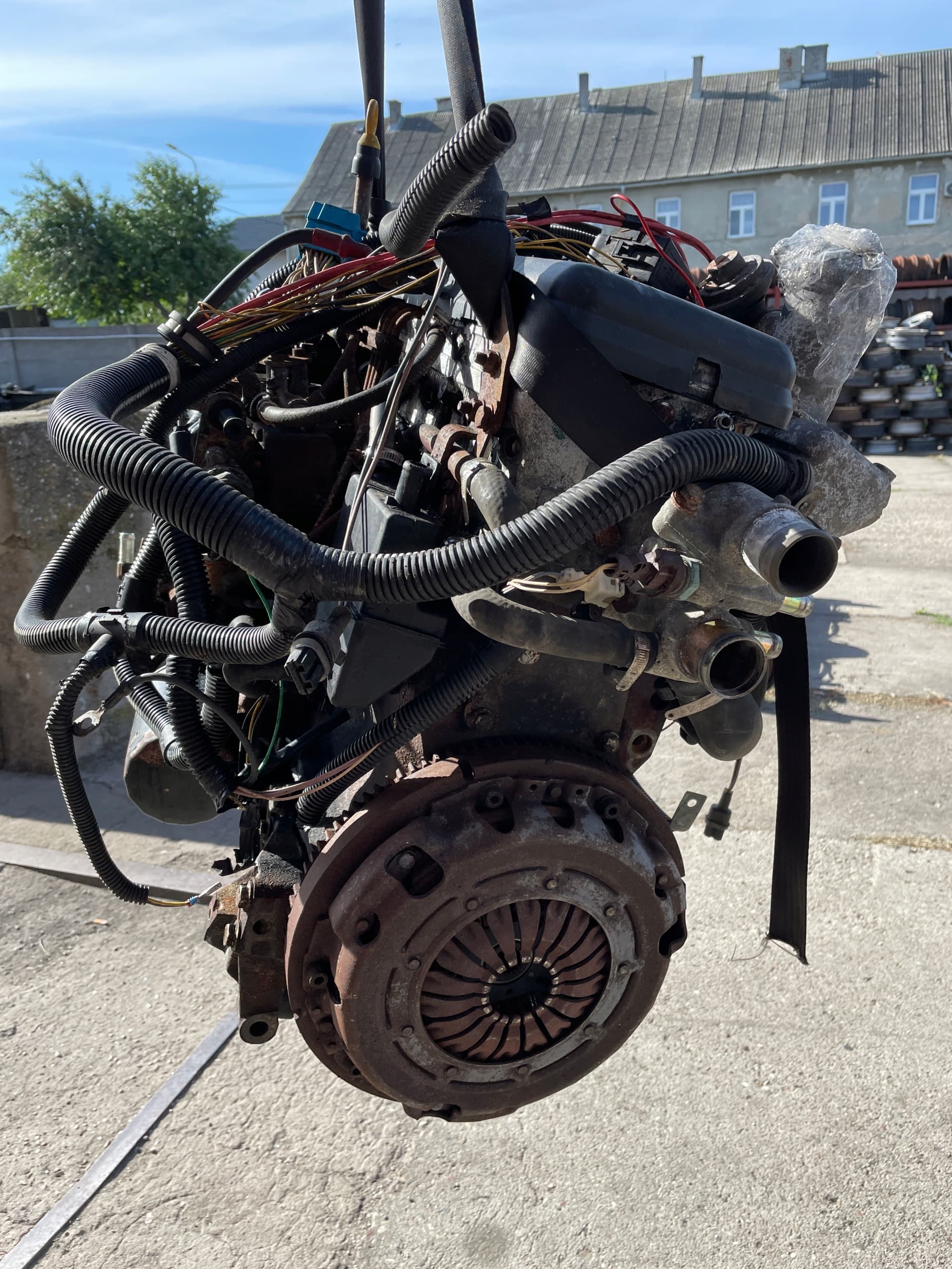 Moteur 8140.27.2500 pour Renault Master 2.5 Diesel